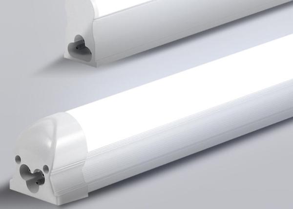 Economia de energia linear da luz de tira 38w-120w do jardim 130-150LM/W 4000K-5700K