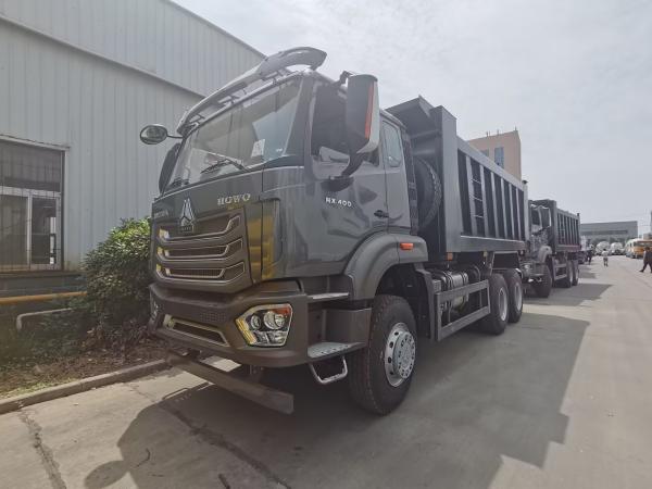 Nouvelle Howo E7 cabine noire de SINOTRUK HOWO Tipper Dump Truck LHD 6X4 371HP