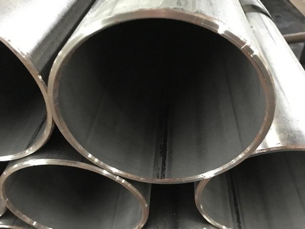 Wear Resistant Carbon Steel Welded Pipe , Weldable Steel Tubing 1 - 35mm Thickness