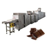 Máquina para moldear chocolate con un depósito de 100 kg/h