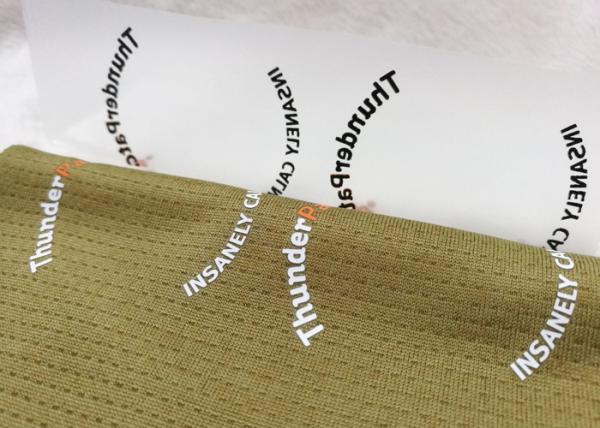Parches de ropa de caucho de inyección de apoyo de fieltro en relieve