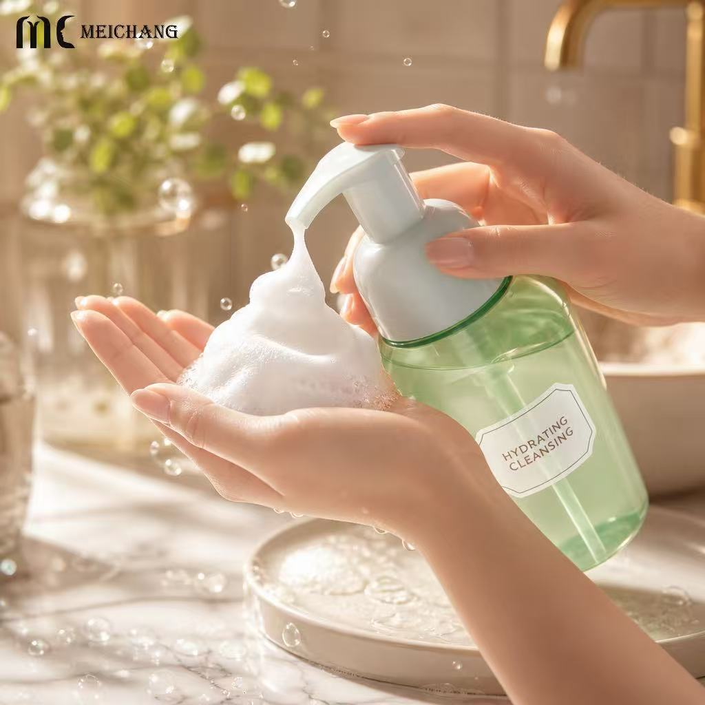 Custom PET Foaming Pump Bottle with Clear Protective Cap, 50ml & 80ml Special-Shaped Foam Pump Bottle（MC-1808）