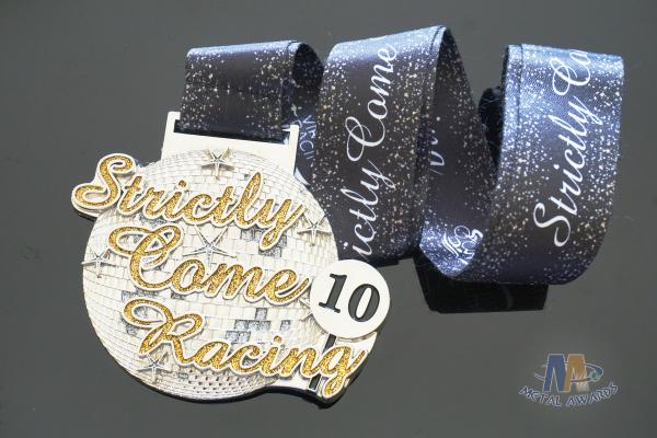 3D Earth Glitter Color Custom Silver Sports Medal , Bespoke Metal Running Medallion