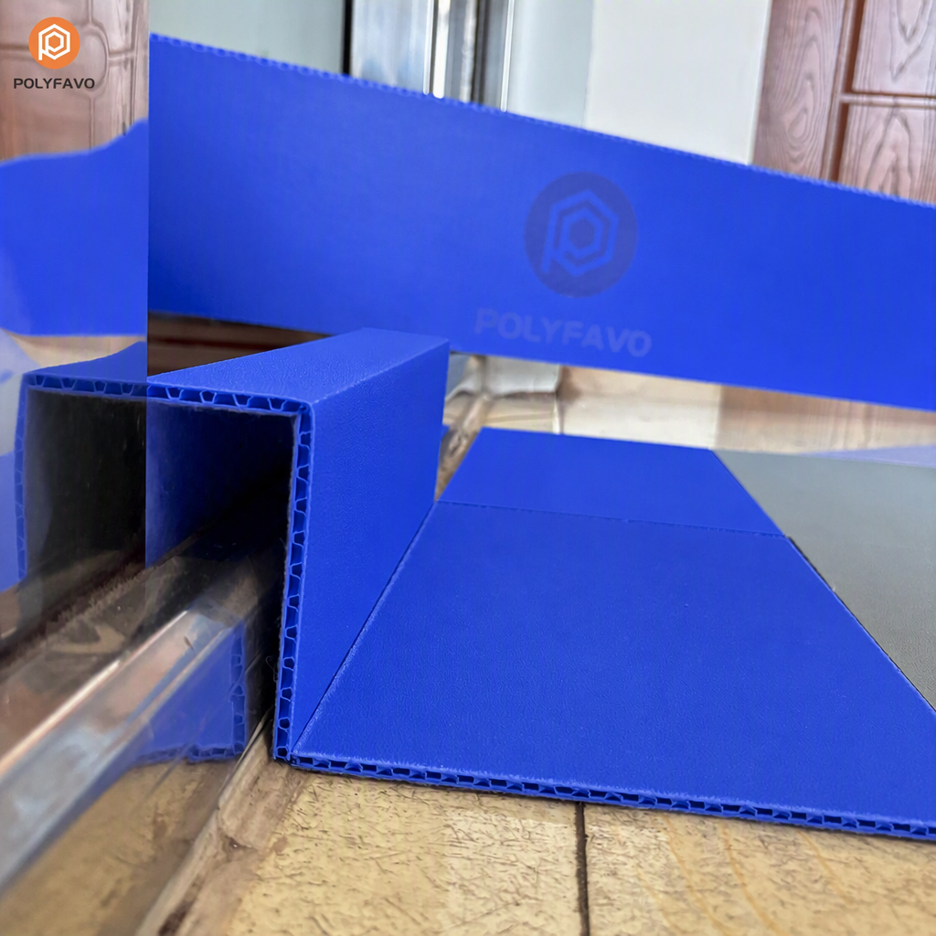Fire Retardant PP Honeycomb Threshold Cover Non Woven Fabric Anti Slip Surface Lightweight Durable Doorway Floor Protection