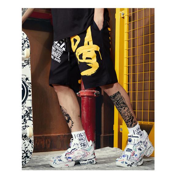 O punk rock Monogrammed de Hip Hop do short de Streetwear dos homens de 5XL 6XL afrouxa calças do esporte
