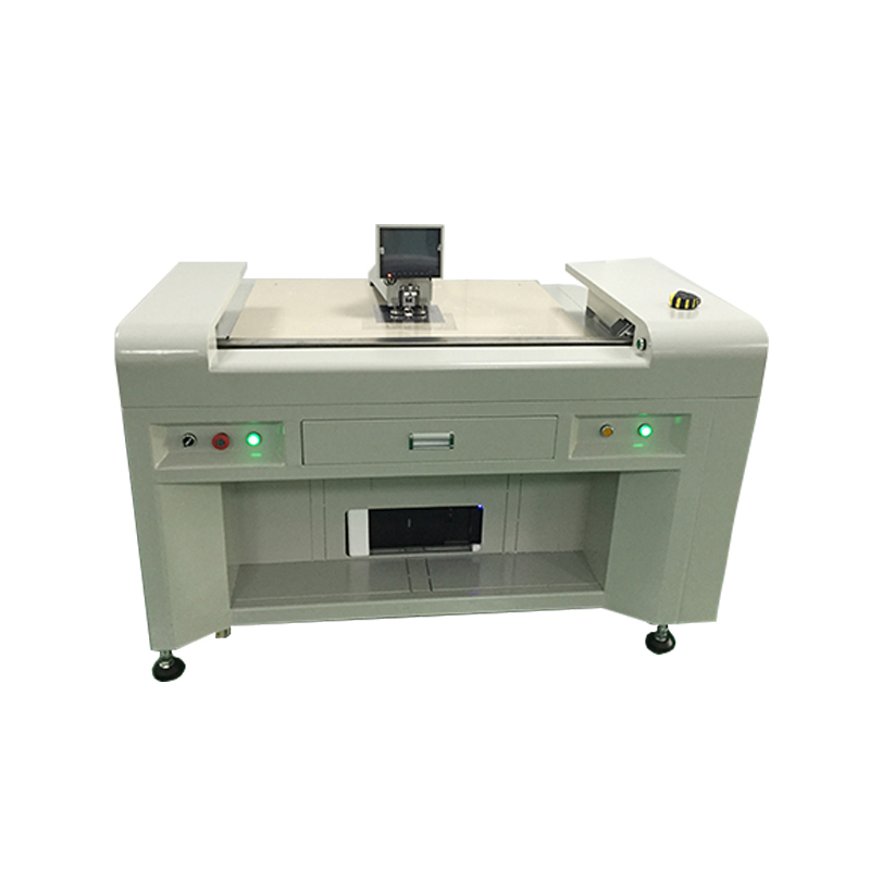 Automatic Manipulator CCD Guide Hole Punching Machine for Automotive Aluminum Badge