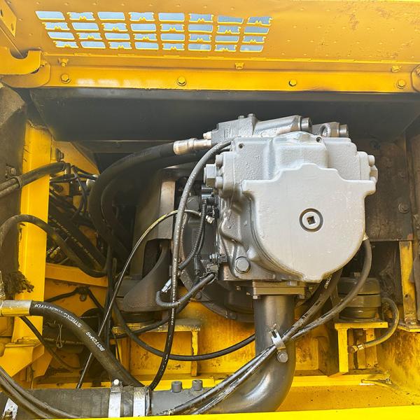 PC400-8 Used Komatsu Excavators 257kw Rated Power 650L Fuel Tank Capacity