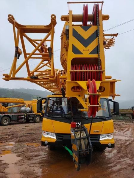 Jaune Xcmg 75 tonnes Grue mobile Poids du modèle populaire