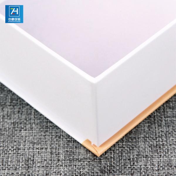 4C Offset Printing 3mm Foil stamping Magnetic Closure Gift Boxes