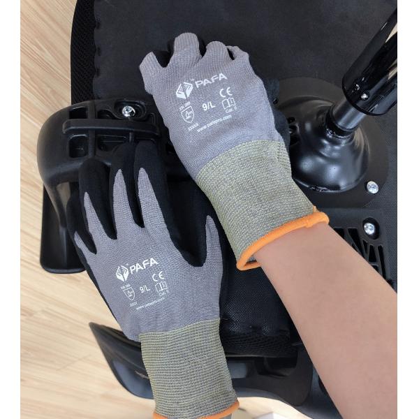 HPPE связало волокно отрезало перчатки латекса устойчивой безопасности черные