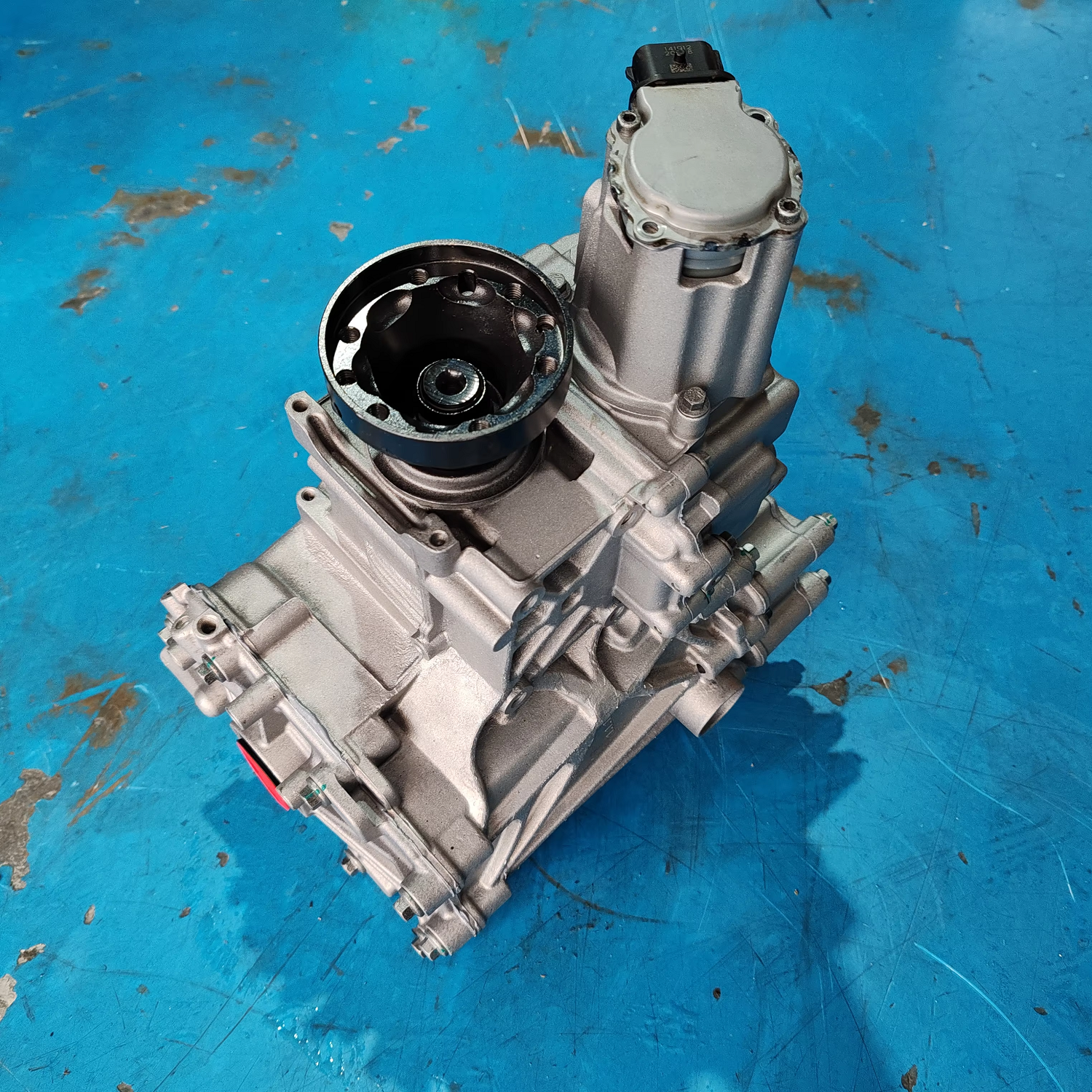 Remanufactured Rear Differential Assembly LR061681 G/R 2.58 Ratio For Land Rover Range Rover Evoque