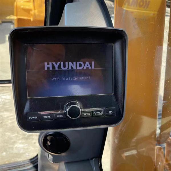 El último modelo de 22 toneladas de Hyundai 220LC-9S excavadora en Shanghai con 1,03m3 de capacidad de cubo