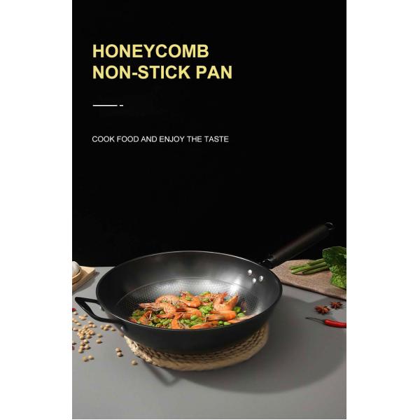 Minimalist Style Non Stick Honeycomb 34cm Pure Iron Frying Wok Sustainable and Durable