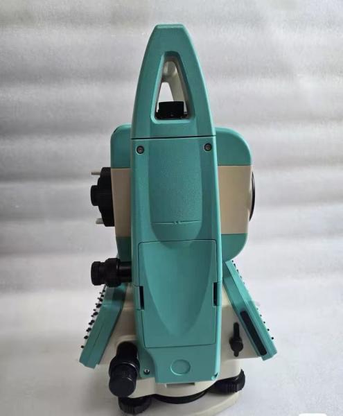 Estación Total Ruide RTS-822R10M Precisión de 2'' 32GB USB 50000 Puntos