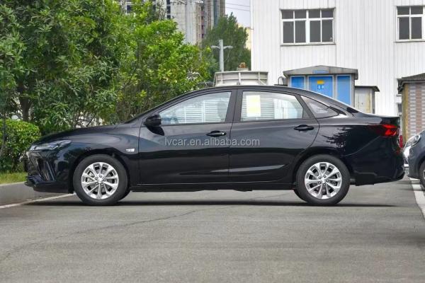 Upgrade Your Commute with Chevrolet Cruze Compact Sedan's Electric Leather Interior