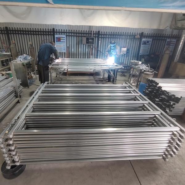Hot Dipped Galvanized Steel Farm Fencing for Livestock