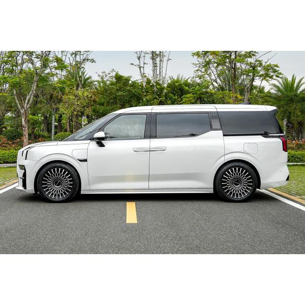 Средние большие двери электрического автомобиля 5 MPV удваивают автомобиль ZEEKR 009 Seater EV мотора 6