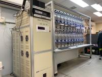 Stable and Accurate Stationary Meter Test Bench with Better Than 0.005%/h Stability