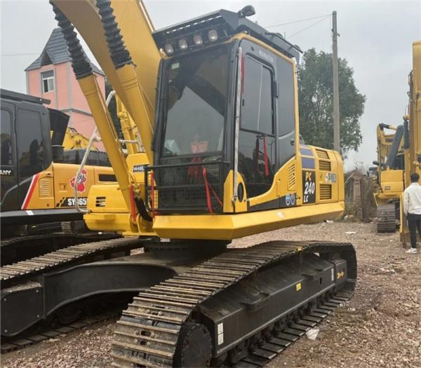 Excavadora de 18 pés de profundidade usada 6 cilindros Mini Excavadora usada