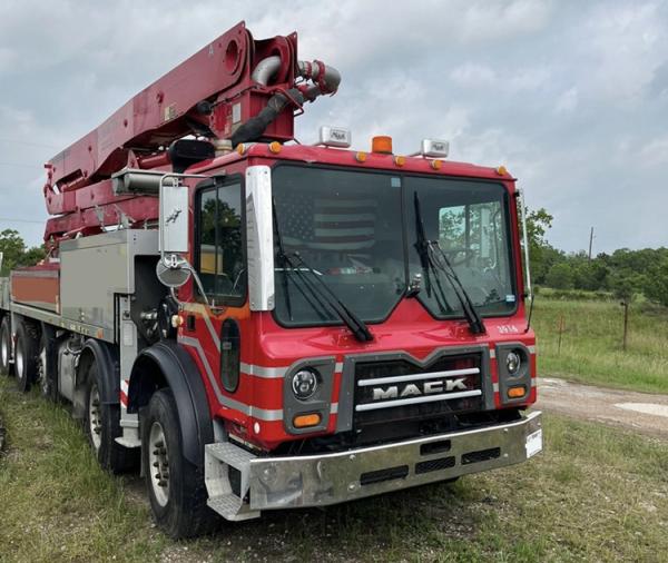 Top Brand HB56K 56m Articulated Boom Concrete Pump Truck