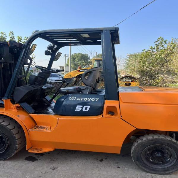 Secondhand FD50 Toyota Diesel Forklift Dealer 5 Ton Maximum lifting height 4.5m