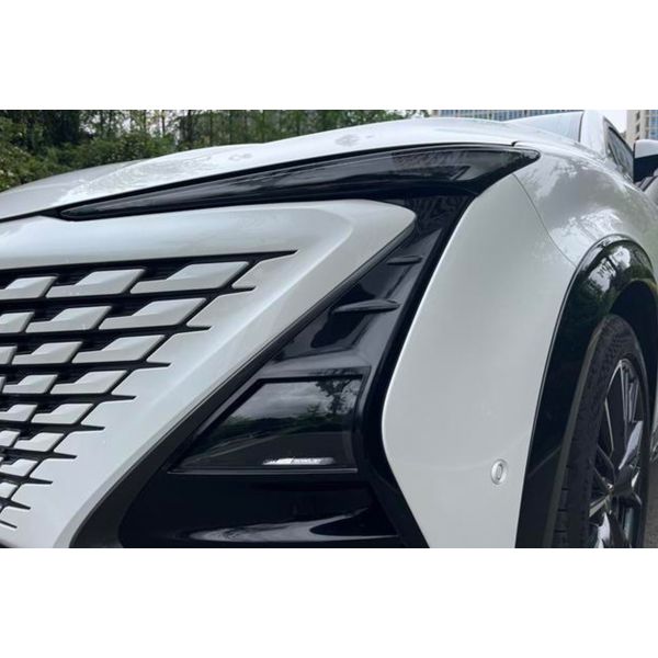 New Changan SUV UNI-T 2023 2024 1.5T Turbo Gas/Petrol Sport Car with Leather Seats Left Steering Used Cars From China