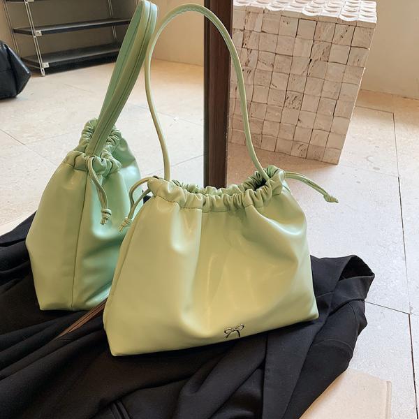 Customized Color Luxury Lady PU Leather Drawstring Cosmetic Pouch with Customized Logo