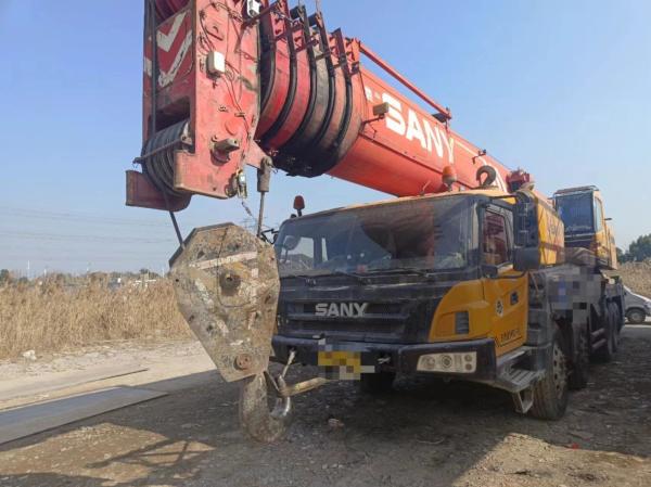 Poids maximal de levage 16 t Grue de camion d'occasion 100 tonnes Grue mobile pour équipement lourd