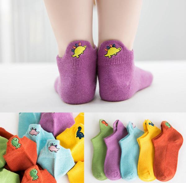 Latest style baby kids colorful socks embroidery logo comfortable cotton children socks