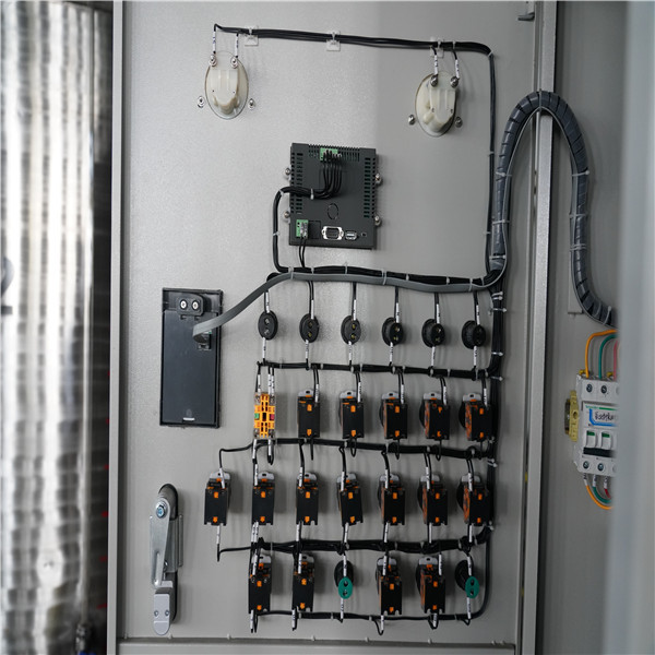 Машина битумной эмульсии крышки дорожного покрытия стальной пластины