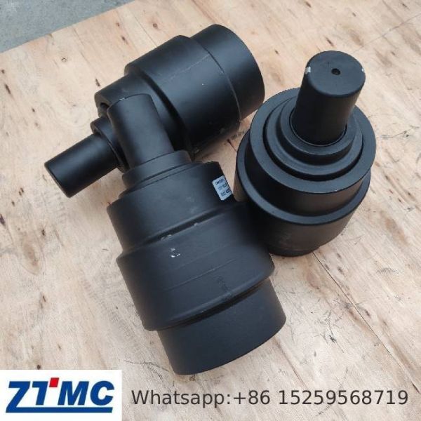 Undercarriage Track Roller Heavy Duty Abrasion Resistant For Excavator R200