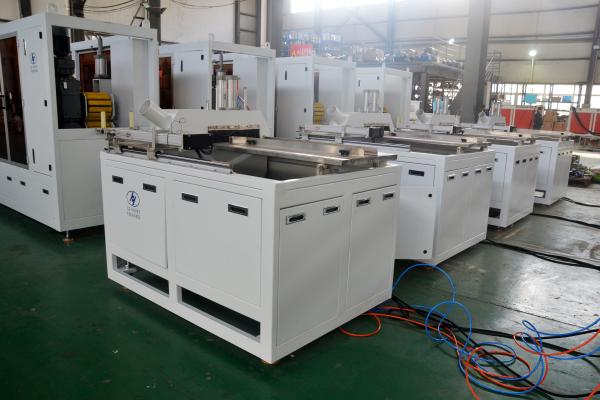 China Manufacturer Customized WPC Anti Slip Wood Plastic Composite Outdoor PVC PP PE WPC Foamed Decking Floor Making Machine