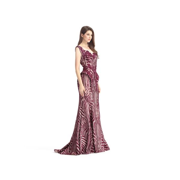 Lace Embroidery Burgundy Middle Eastern Evening Dresses Sweep Train Tapestry Material