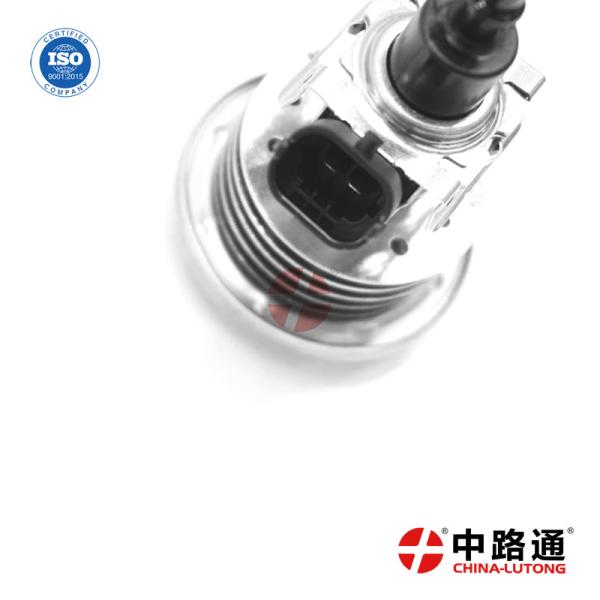 Diesel Emissions Fluid Injector 0 444 021 013 for bosch common rail diesel injection system