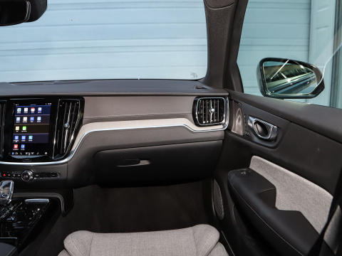 Luxury Geely Vol-vo S60 Hybrid Vehicle Car for Medium Sized SUV Home Automobile