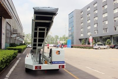 BLG80 Self Propelled Conveyor Belt Loader With Either 8 M Boom