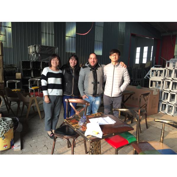 Small Kids Plastic Chairs High Durability With Solid Beech Wood Legs