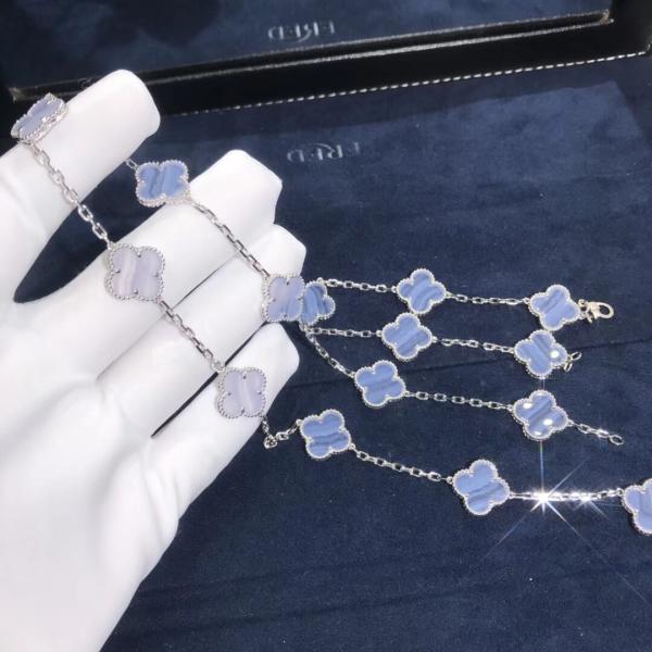 Fantastic  Van Cleef & Arpels 18k Gold Vintage Alhambra Necklace 10 Motifs