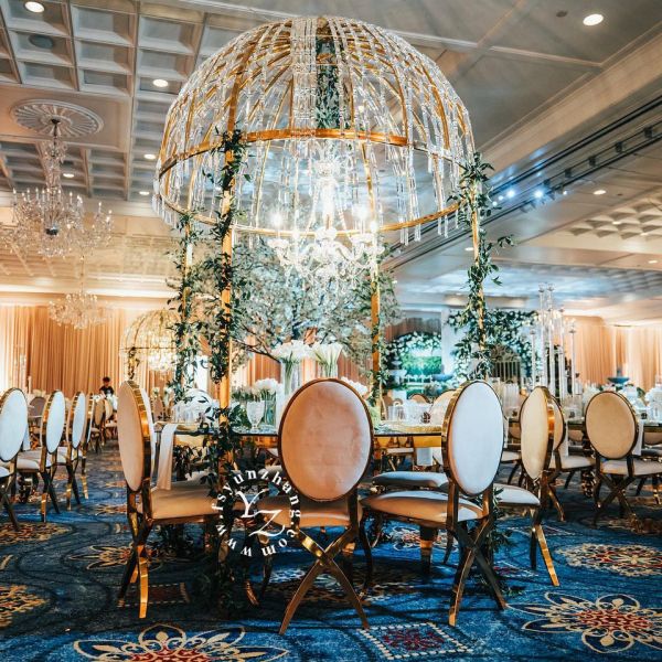 Modern Luxury Crystal Dome Dining Table Stainless Steel Frame Metal Hotels Weddings Outdoor Restaurants Banquets