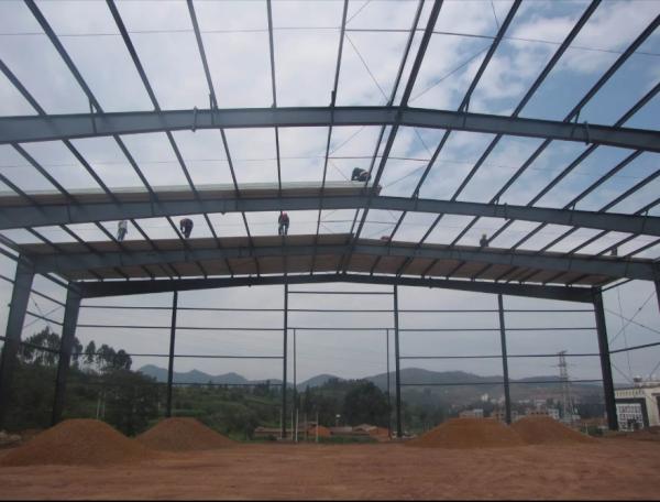 Prefabricated Steel Structural Building and Steel Frame Building Applications in Multi-Field Construction, Industrial, Commercial, and Residential Sectors