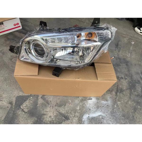 Le phare mené de 8818200461 de camion de lampe phares de camion a mené des lumières pour des phares de camions