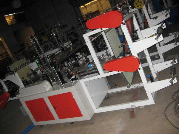 PE  Cutting & Sealing Machine