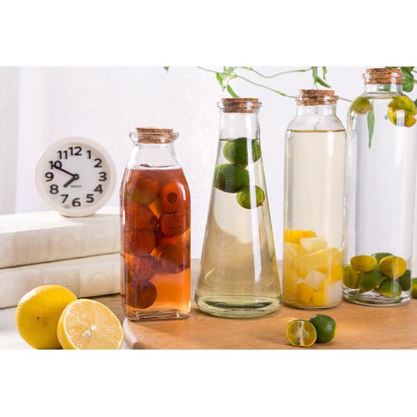 Доказательства утечки бутылки безалкогольного напитка качества еды бутылки воздухонепроницаемого воздухонепроницаемые стеклянные