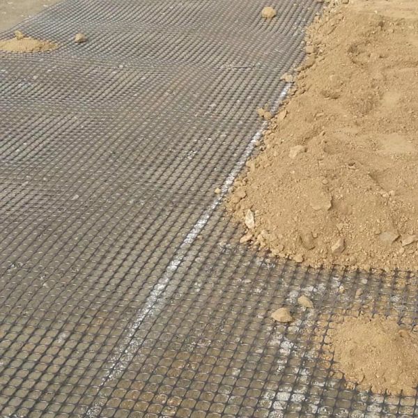 Durable Asphalt Reinforcement Fiberglass Geogrid Crack Control Pavement Solution