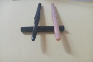 Lápis preto/do rosa batom que empacota o material plástico do ABS bonito da