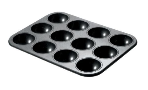 Carbon steel bakeware and muffin mold