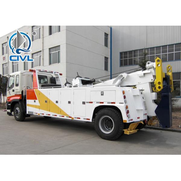 SINOTRUK HOWO 4x2 Wrecker Truck / Obstacle Cleaning Truck / Road Block Removal Truck , Towing 17t , 290hp , LHD