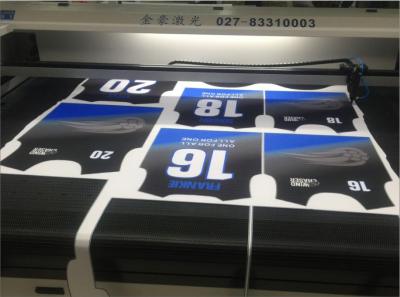 JHX - máquina de corte do laser do Cnc 180100S para o fato atlético impresso sublimação