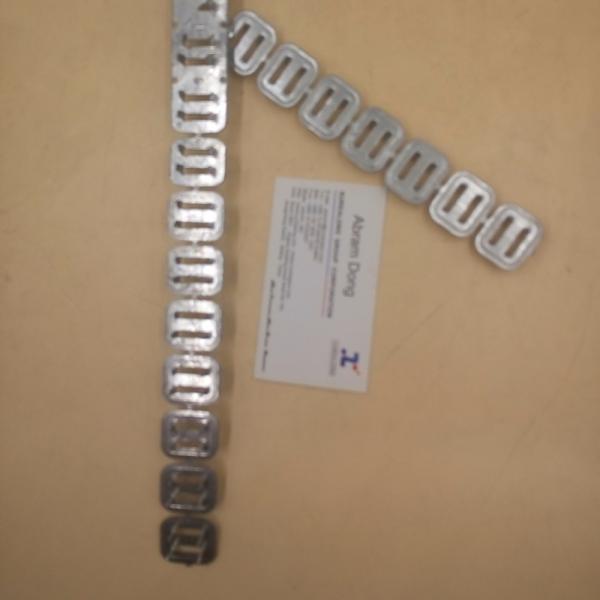 Placas de clavos de zinc de banda El componente esencial para el conector de madera de placa dentada