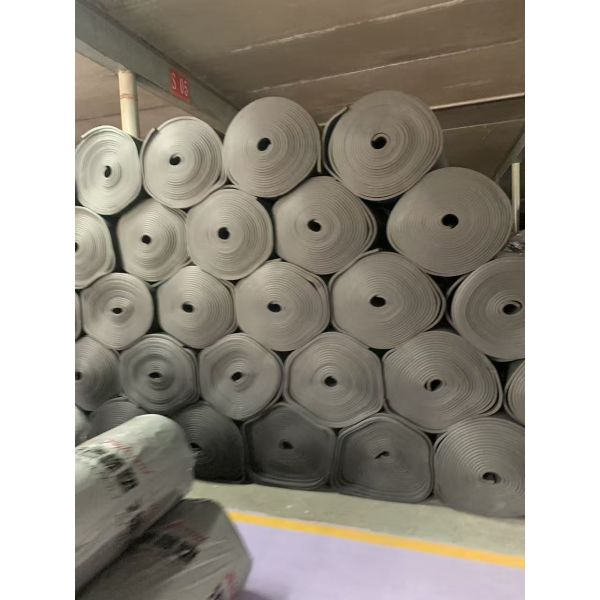 B1 / B2 Fire Rated Rubber Foam Products Insulation For Pipes Equipment Air Conditioners